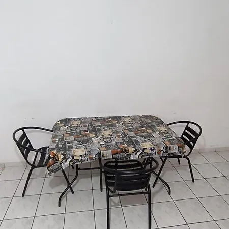 Apto Térreo - 40m Praia da Enseada-3